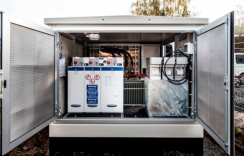 Trafos / Trafostationen 10 Innenansicht nicht begehbare Trafostation