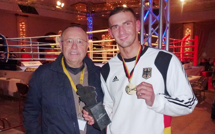 Neue Trikots für die SG Sinn/Hörbach – Geier Starkstromtechnik unterstützt den regionalen Fußball 18 Emir Ahmatovic