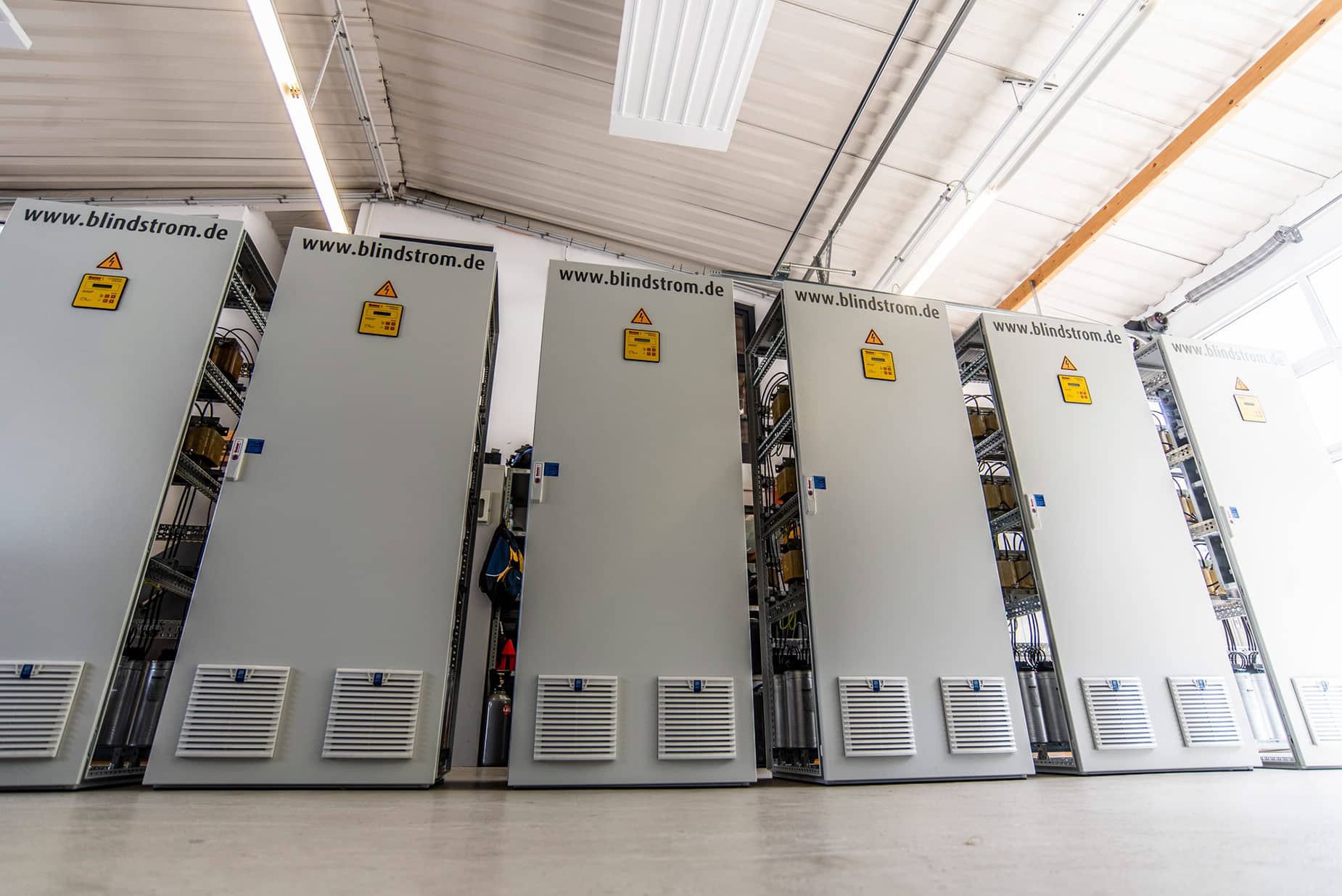 Schaltschrankbau 24 Schaltanlagenbau für Blindstromkompensationsanlagen