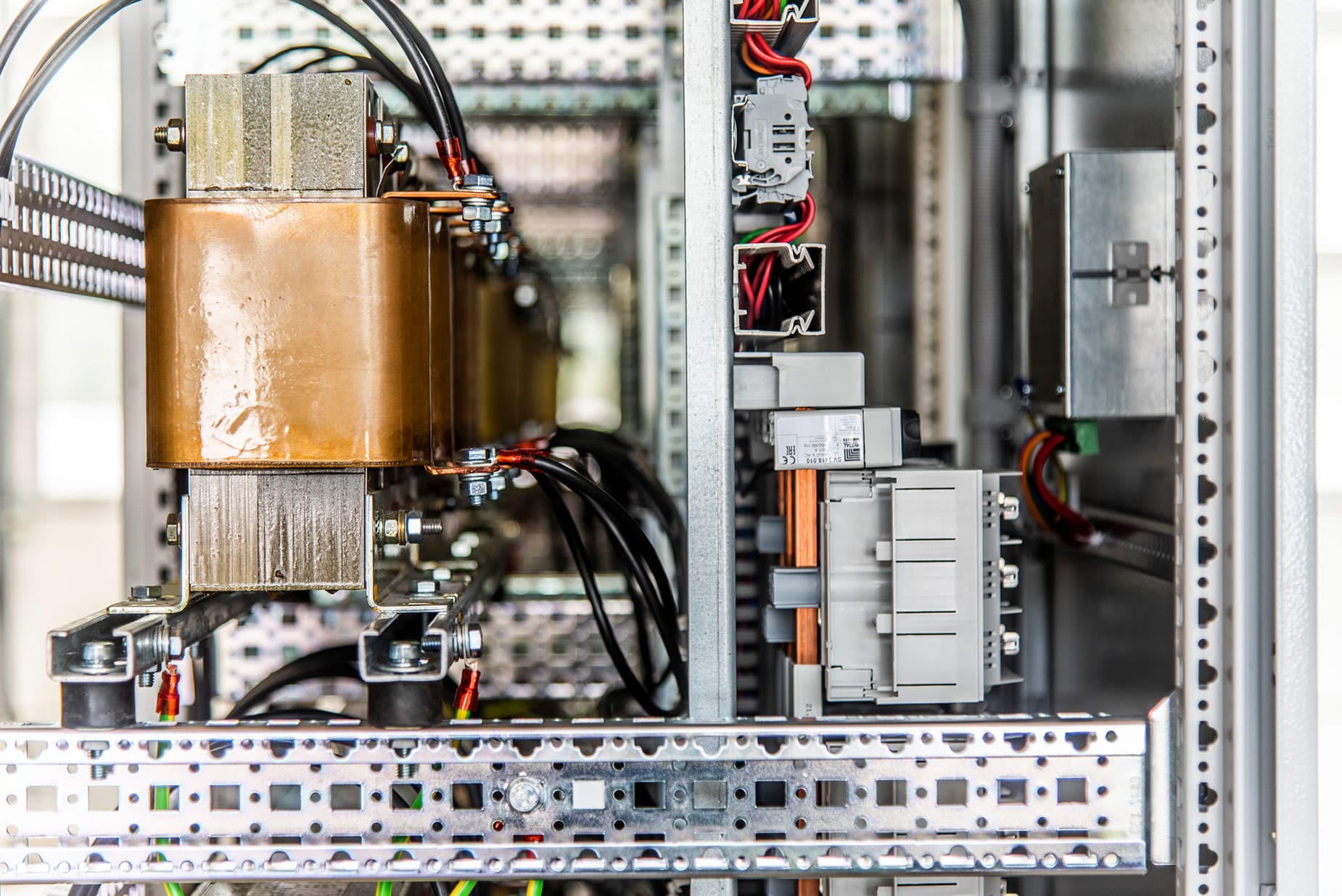 Schaltschrankbau 22 Schaltanlagenbau für Blindstromkompensationsanlagen