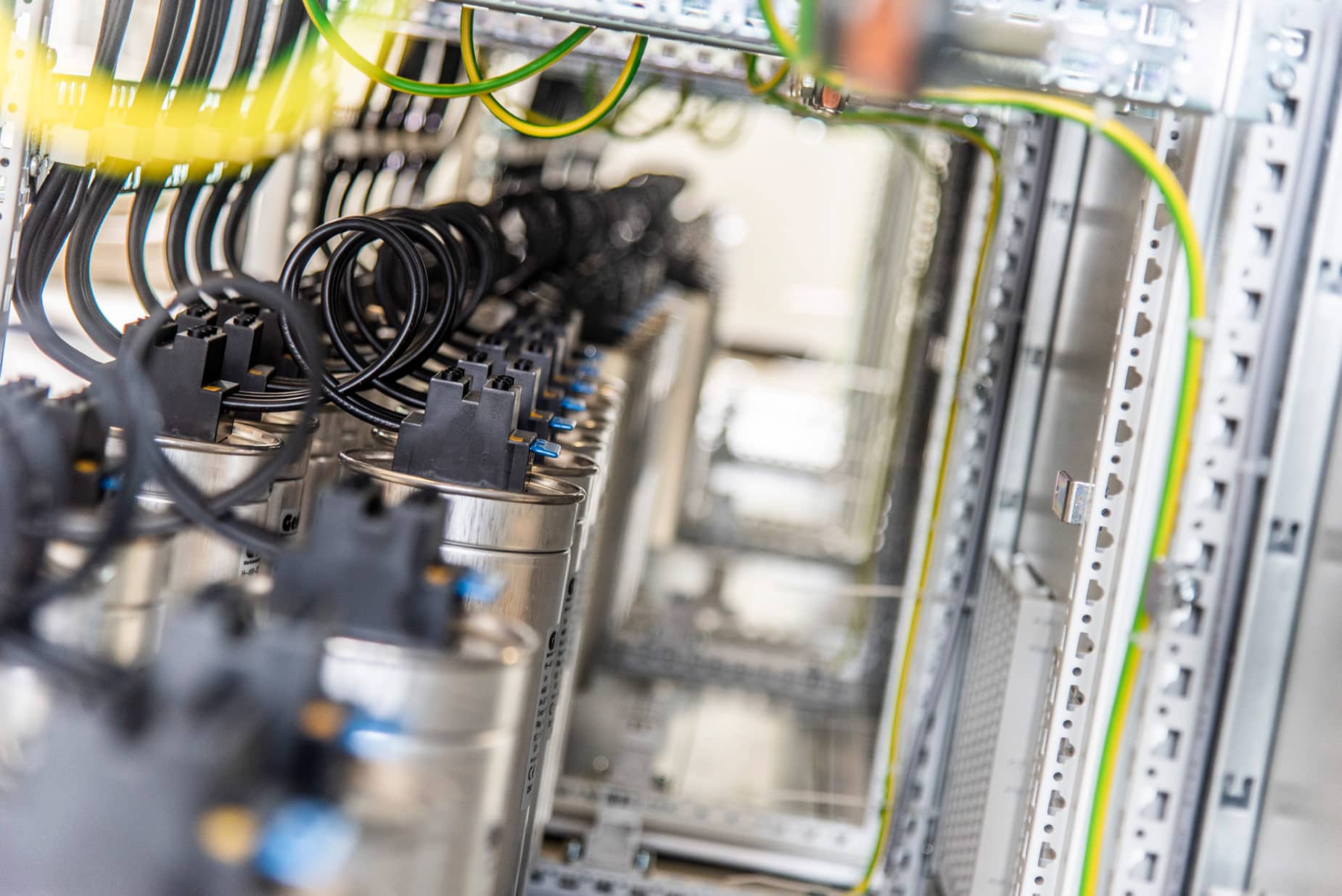 Schaltschrankbau 33 Schaltanlagenbau für Blindstromkompensationsanlagen