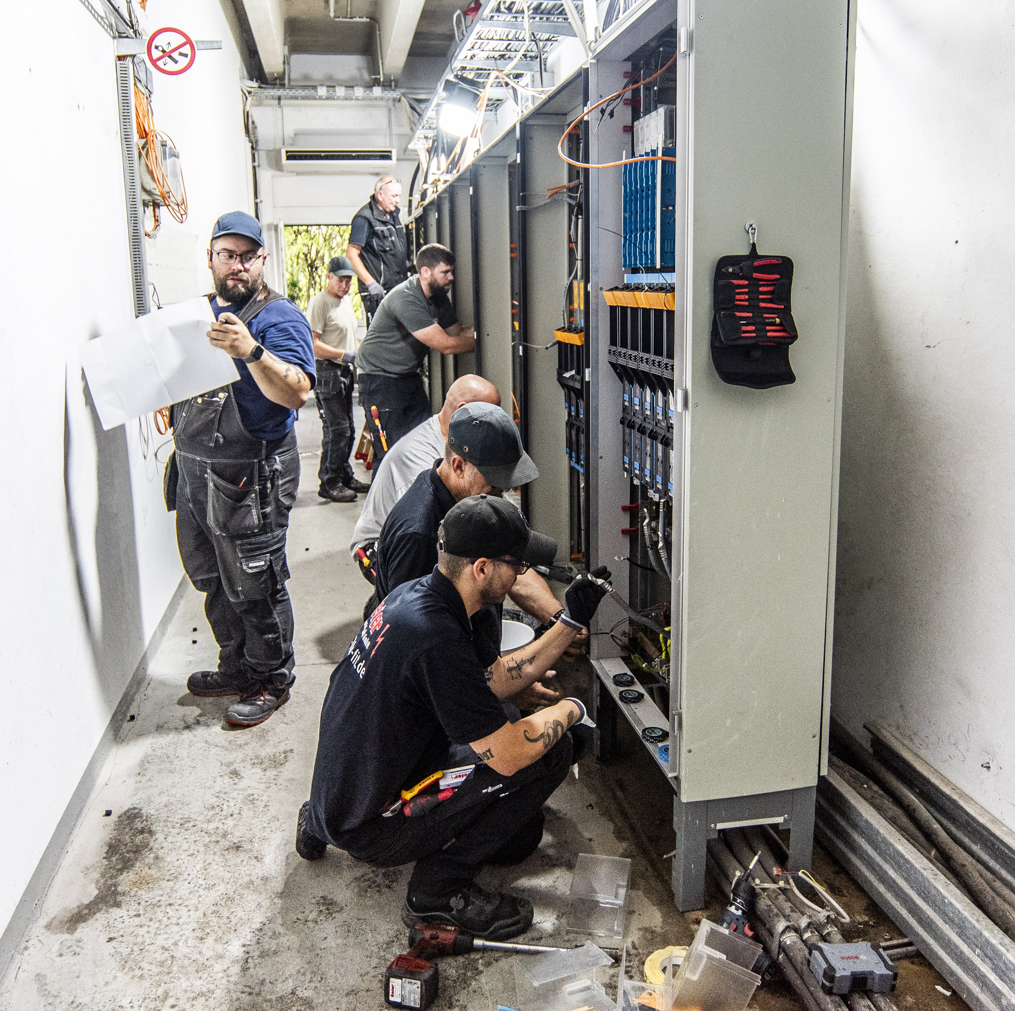 Niederspannung 13 Demontage einer alten Niederspannungshauptverteilung