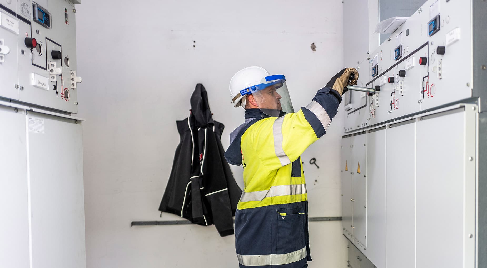 Über Uns 28 Schaltung einer MS-Schaltanlage