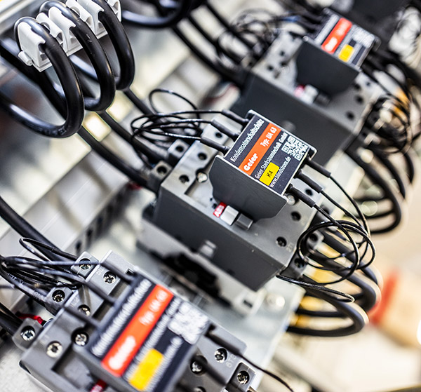 Blindstromkompensation 12 kondensatorschaltschutz